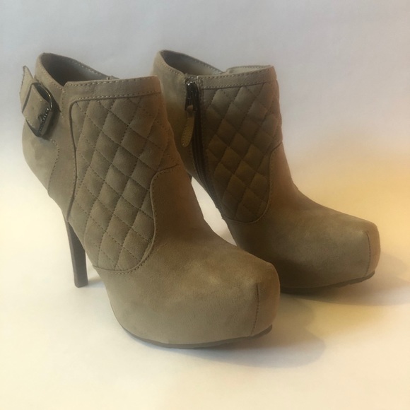 NEW Guess Platform Bootie - Suede, Zipper Tan - 8 - Picture 4 of 11